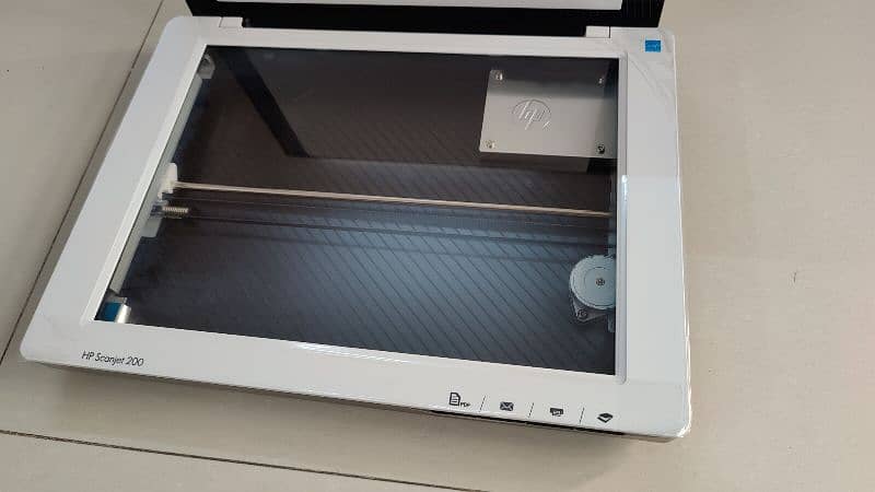 HP Scanjet 200 scanner for sale 3