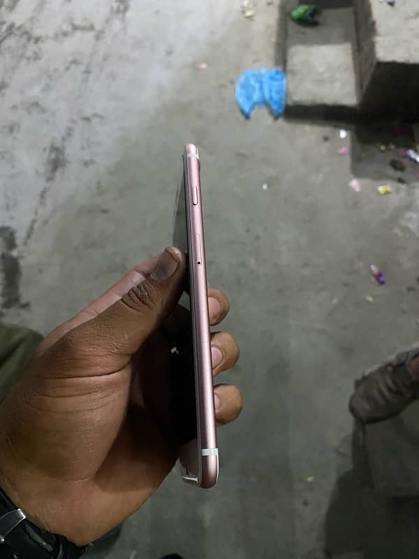 i phone 7 plus 10 by 10 ha 4