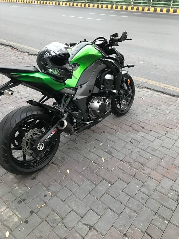 Kawasaki Z1000 0