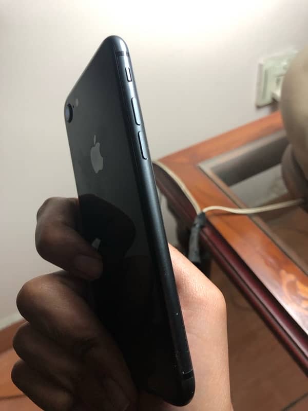 iPhone 8 64GB Non PTA All Ok 5