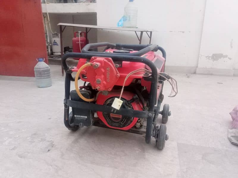 2.5 KVA Petrol + Gas generator 0