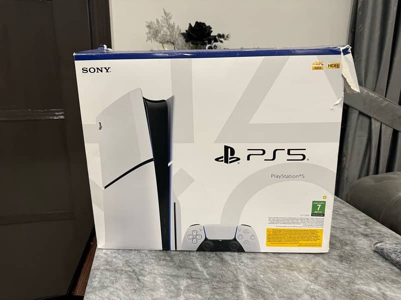 Playstation 5 Slim 1 tb UK edition 5