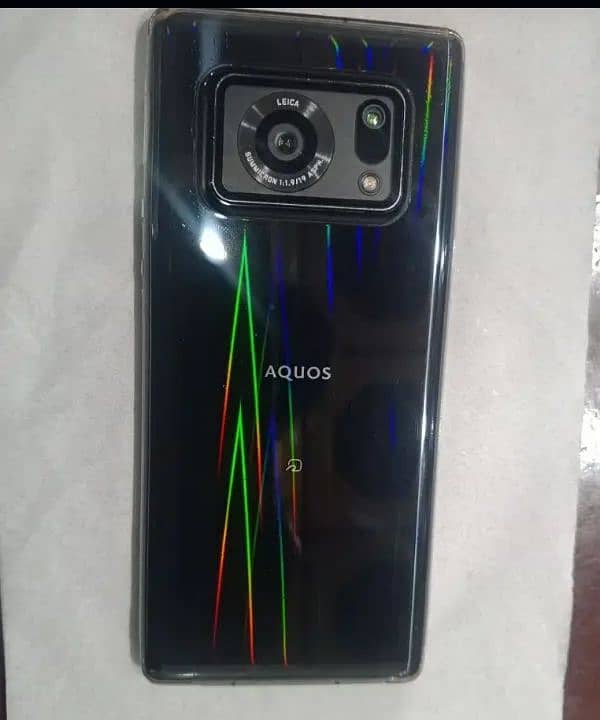 Aquos R6 12 128 non pta 5