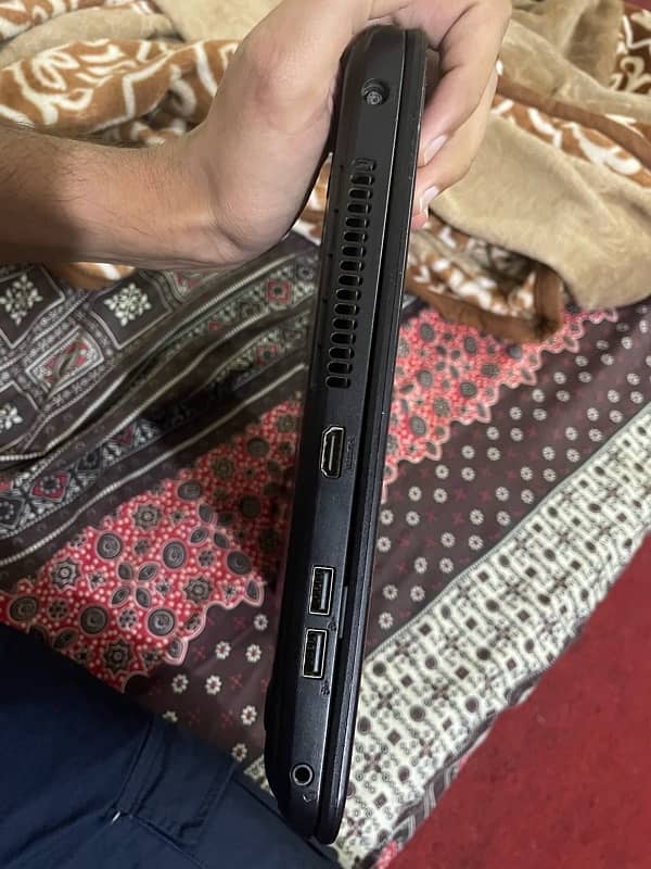 Dell Laptop 0