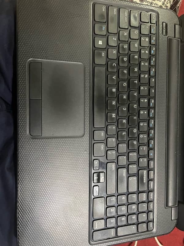 Dell Laptop 4