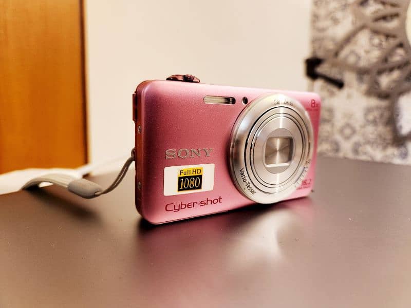 Sony Cybershot dsc-wx60 16.2mp Camera for sale 0