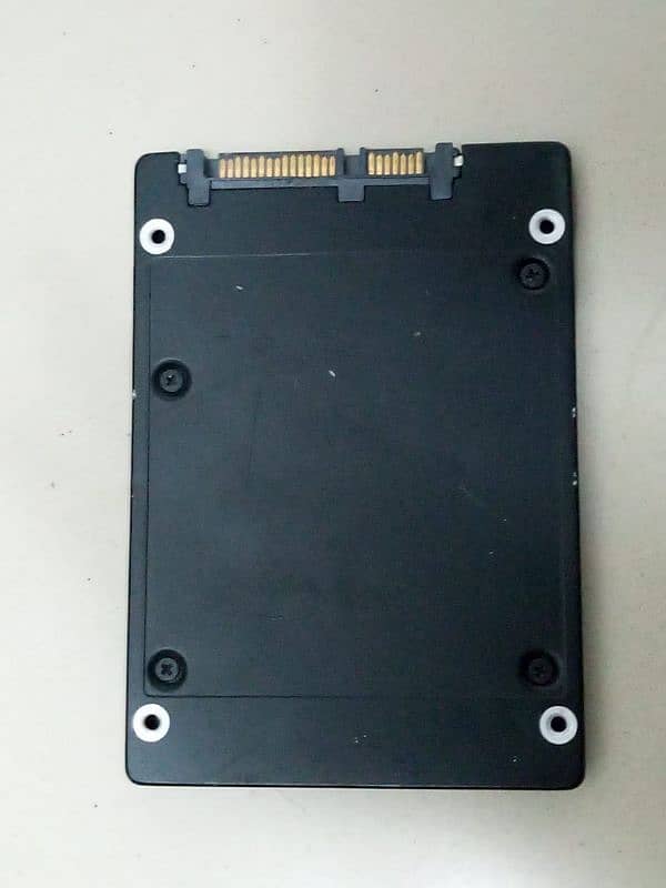 Sand Disk SSD 128GB 1