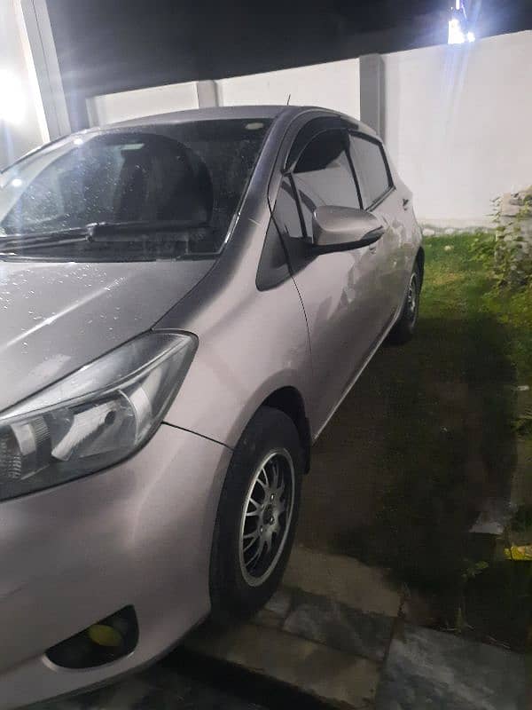 Toyota Vitz 2011 1