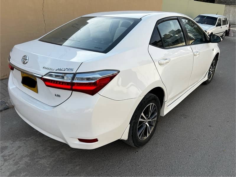 Toyota Corolla Altis 2017 8