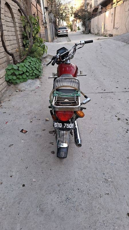 Honda CD 70 in excellent working condition 5