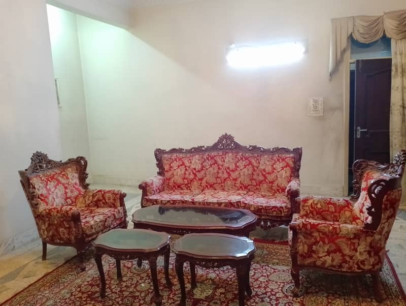 Used 5 seater sofa set 1