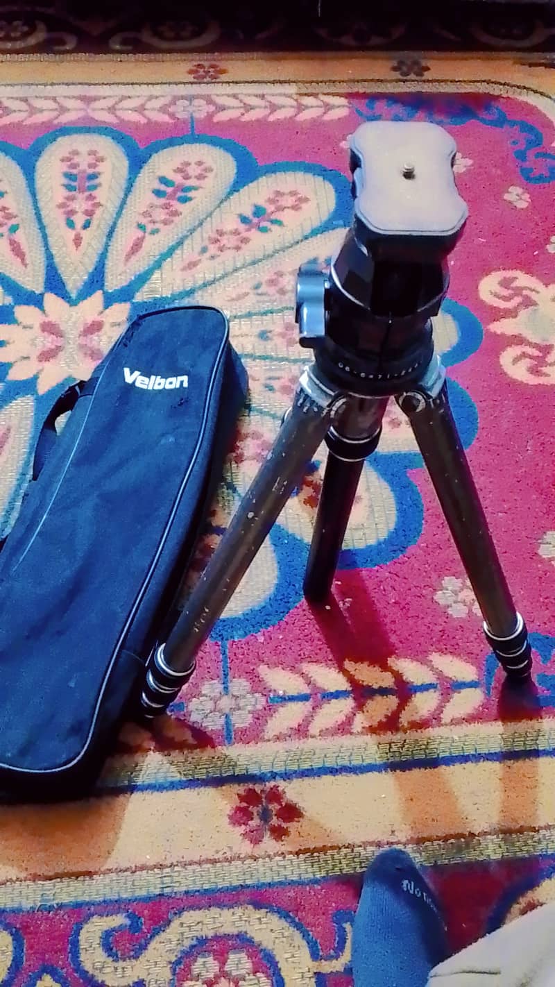 Tripod Velbon 1