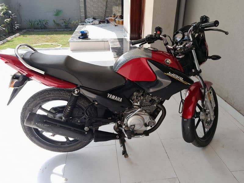 yamaha ybr125 2018 model new condition. . 1