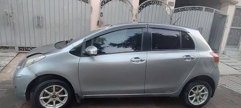 Toyota Vitz 2009 2