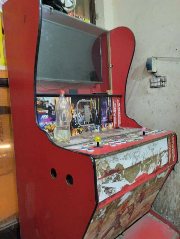 Arcade game with xbox 360 3