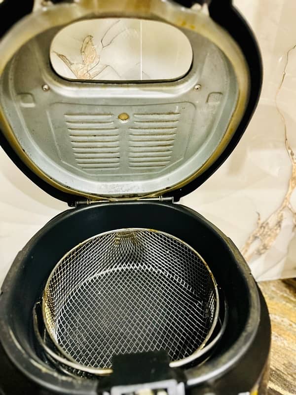 Electric Deep Fryer Like New 3