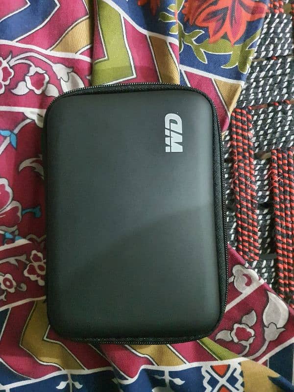 DM hard drive case 3. O typce c 1