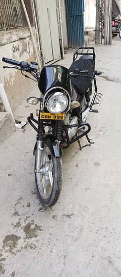 Suzuki GS 150