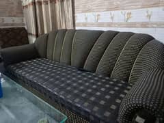 6 seater sofa set for sale in reasonable price neat and clean