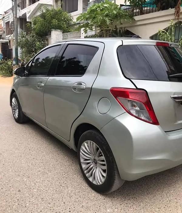 Toyota Vitz 2012 6