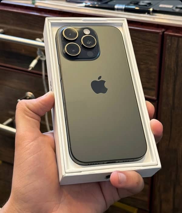 iPhone 16 pro JV 128 0