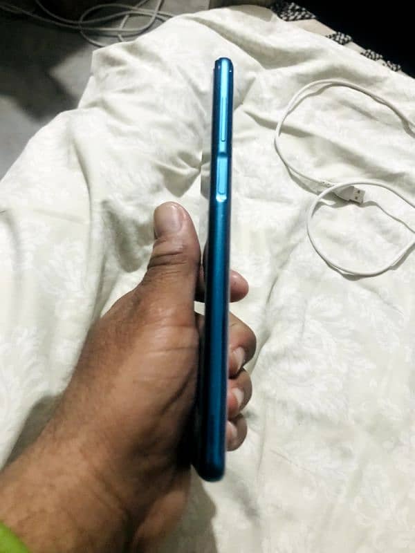 I m saleing redmi note 9s 6gb 128gb diba charger sath ha open nhi 3