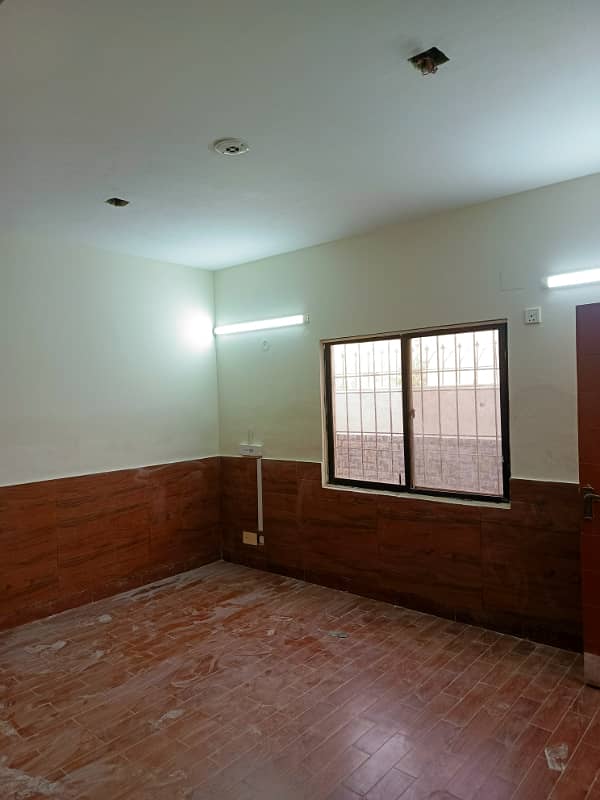 120 sq yd 1 unit Available For Rent in Saima Arabian Villas 5