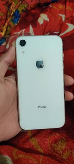 I phone XR white color 10 by 10 with charger