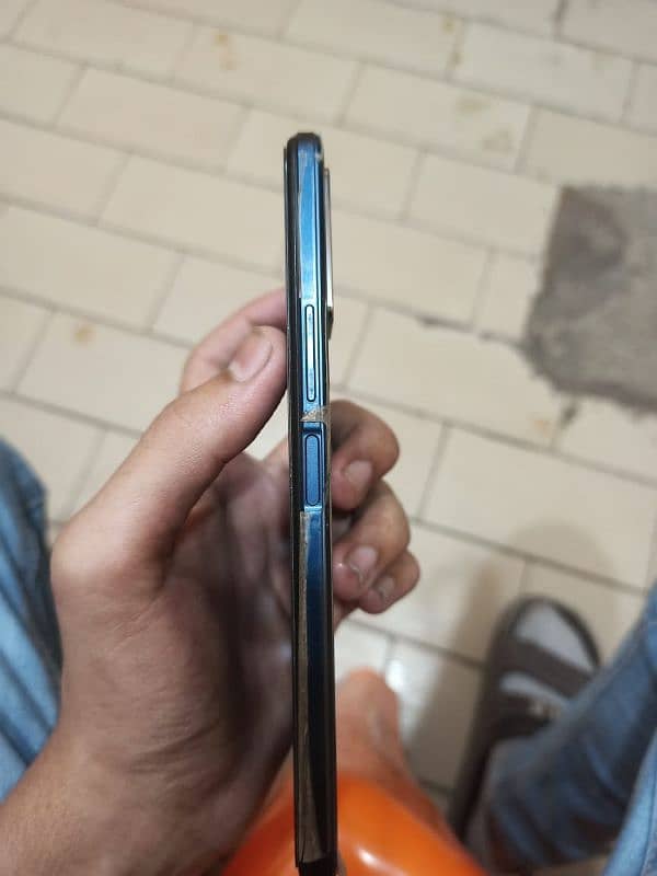 vivo y21T 4