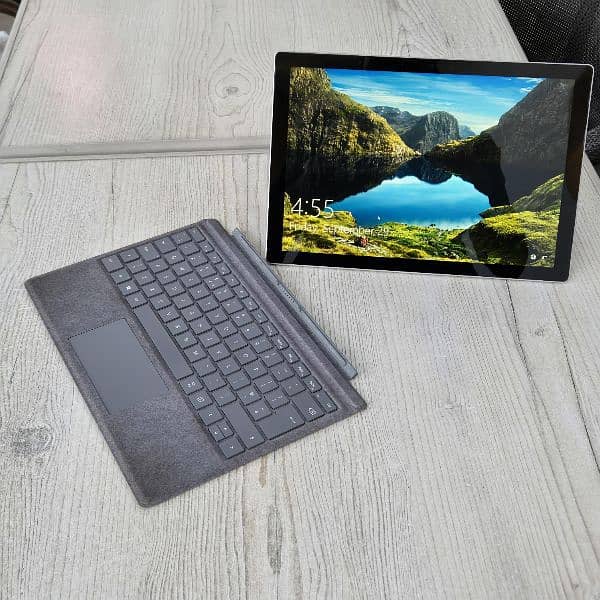 Microsoft Surface pro 6 i5 Good condition 9.5/10 2