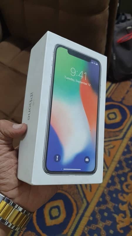 iPhone X with box 1