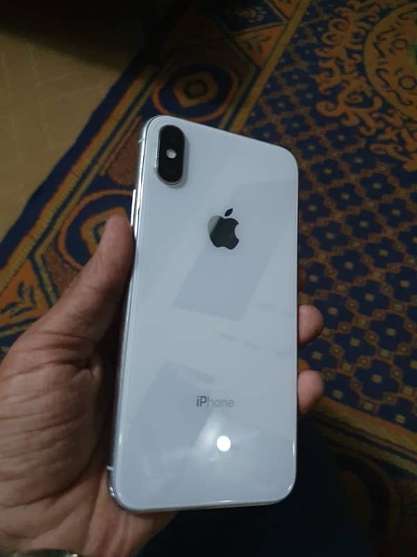 iPhone X with box 3