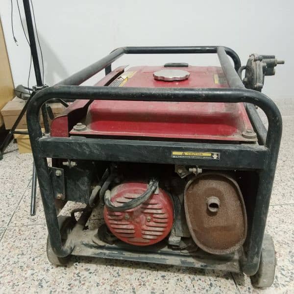 Generator 2.5 KW 3