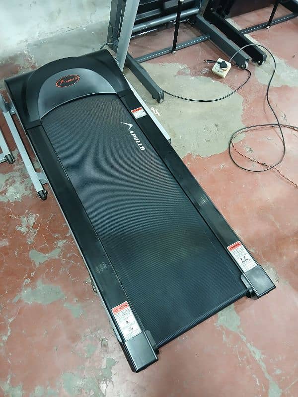 treadmils. (0309 5885468). ellapticals. gym cycles. home gym. dumbles 3