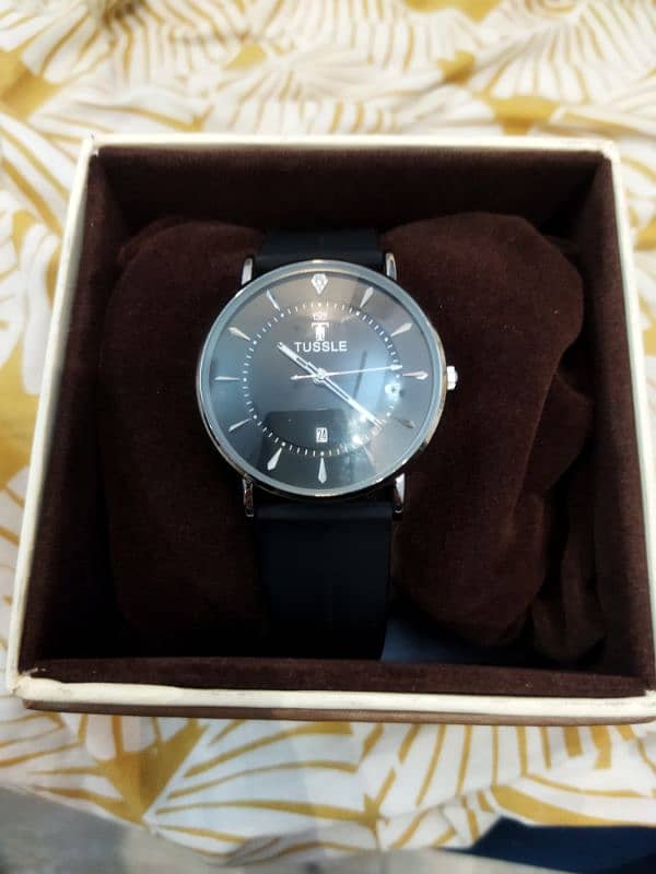 Beautiful Analogue Watch with magnetic rubber strap. Box packed watch 2