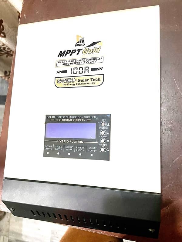 SINKO MPPT CHARGE CONTROLLER + UPS 750 WATT 3