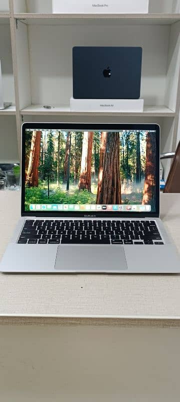 Apple MacBook Air 2020 13.3" Ci5 16/512 GB 1