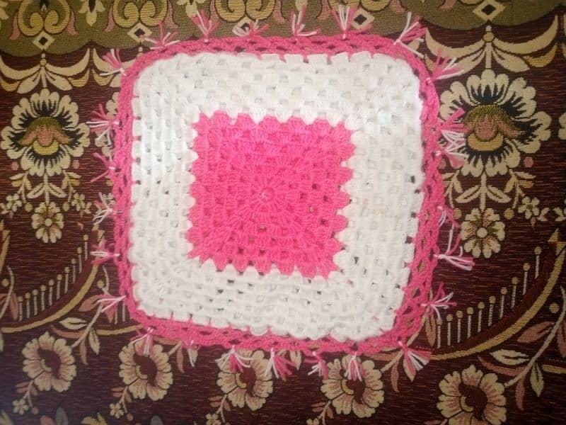 Crochet cusion 1