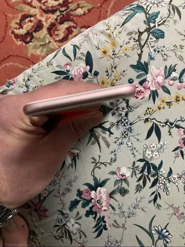 iphone 7 rose gold pta aproved 1