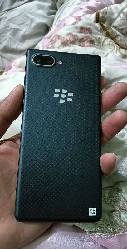 blackberry key 2 le 3