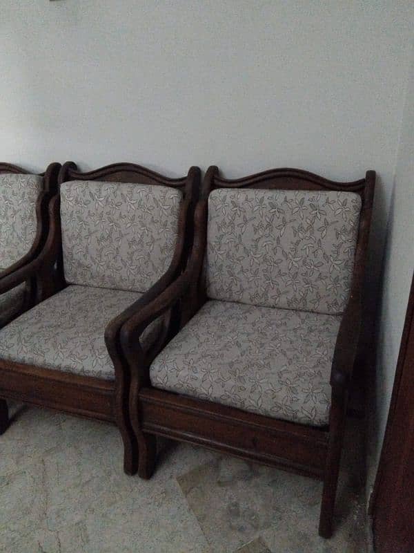 5 Seater Sofa Set For Sale. 2