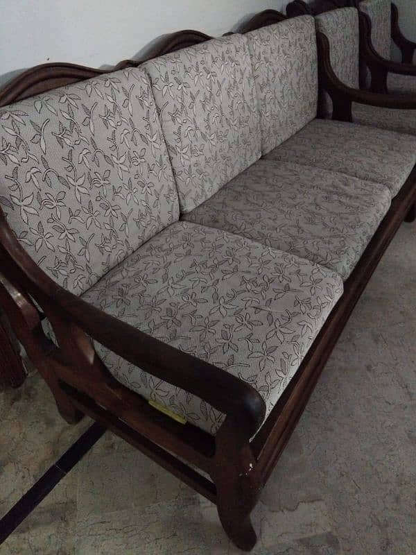 5 Seater Sofa Set For Sale. 3