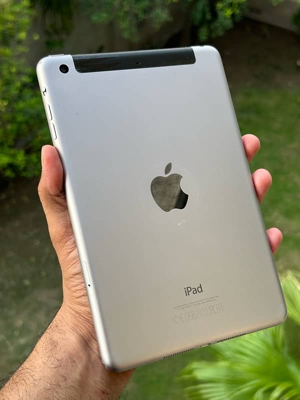 iPad Mini 3 64GB SIM+WiFi PTA 9