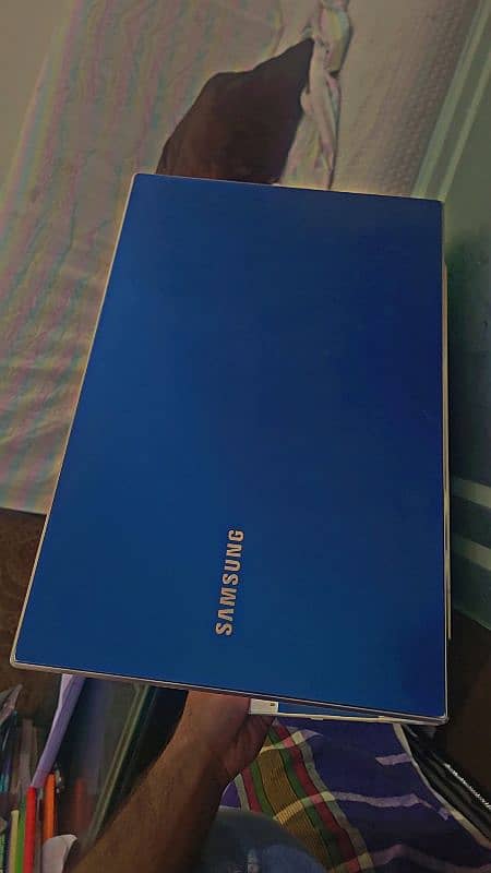 Samsung laptop 10/10 lush condition 11