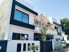 Bahria Enclave sector H 5 Marla luxury house for sale good location invstar rate