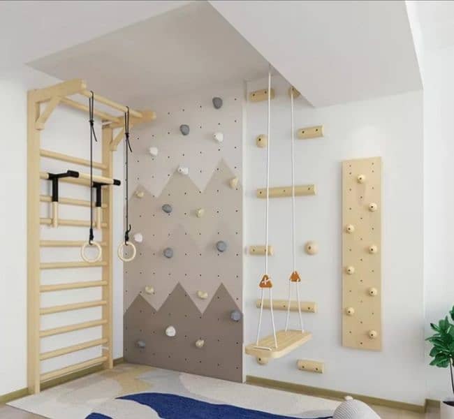 jungle gym and it's activities like climbing holds etc available 9