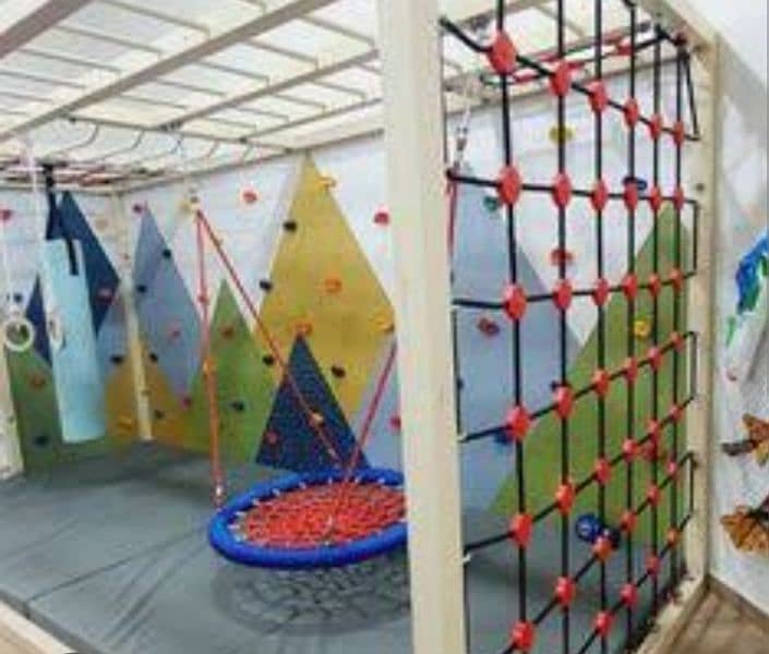 jungle gym and it's activities like climbing holds etc available 13