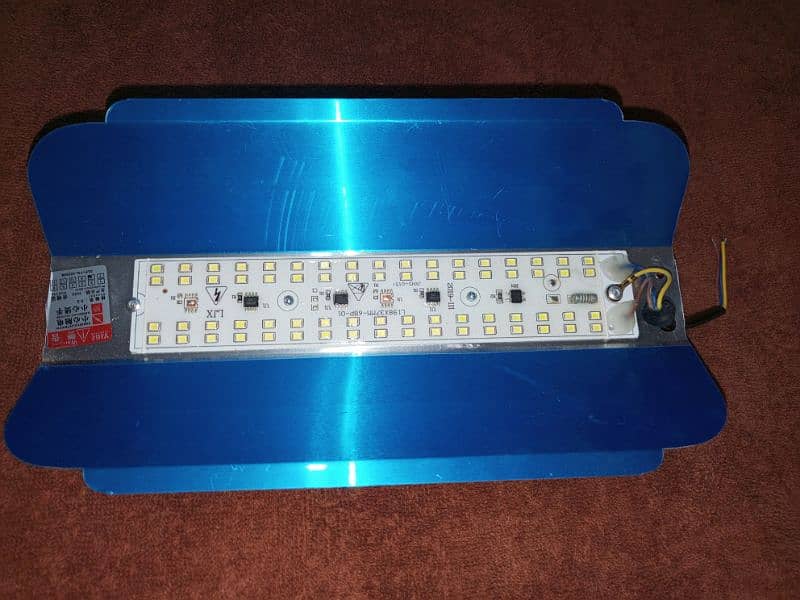 50 watt led hanging plate 1