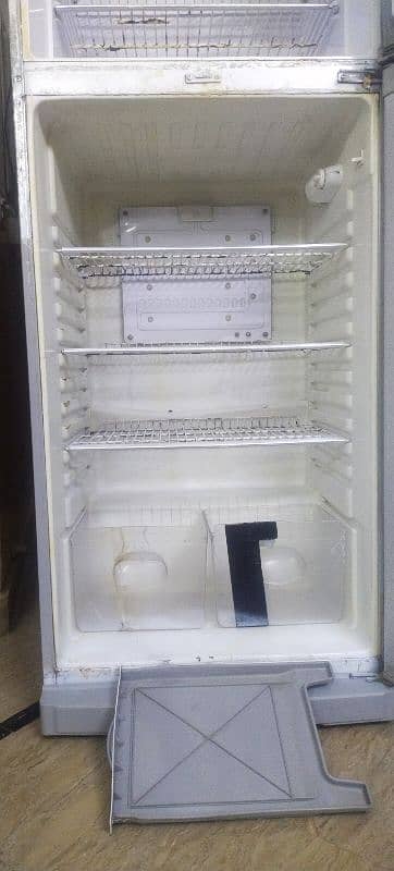 Orient two door refrigerator 3