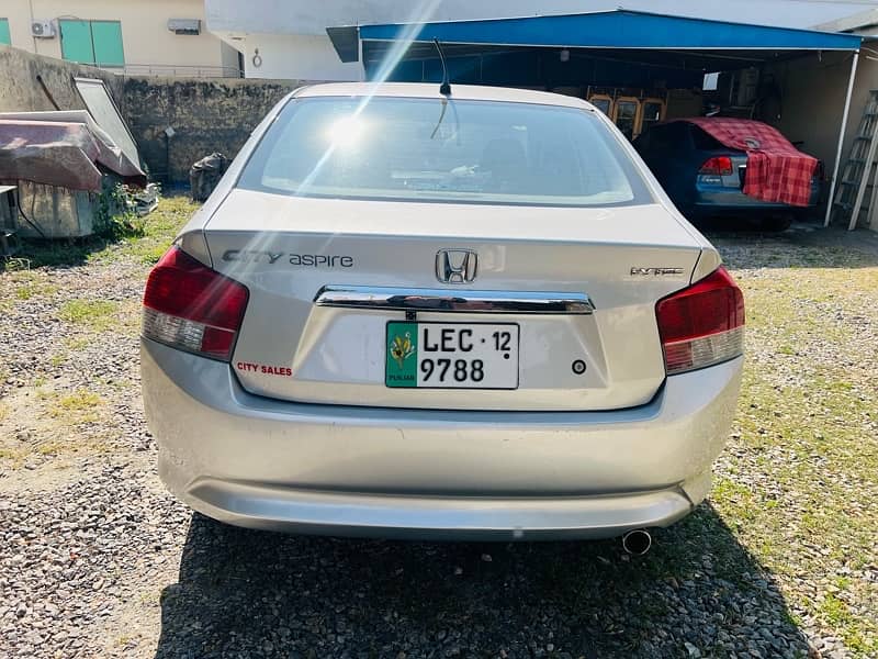 Honda City Aspire 1.3 manual 4